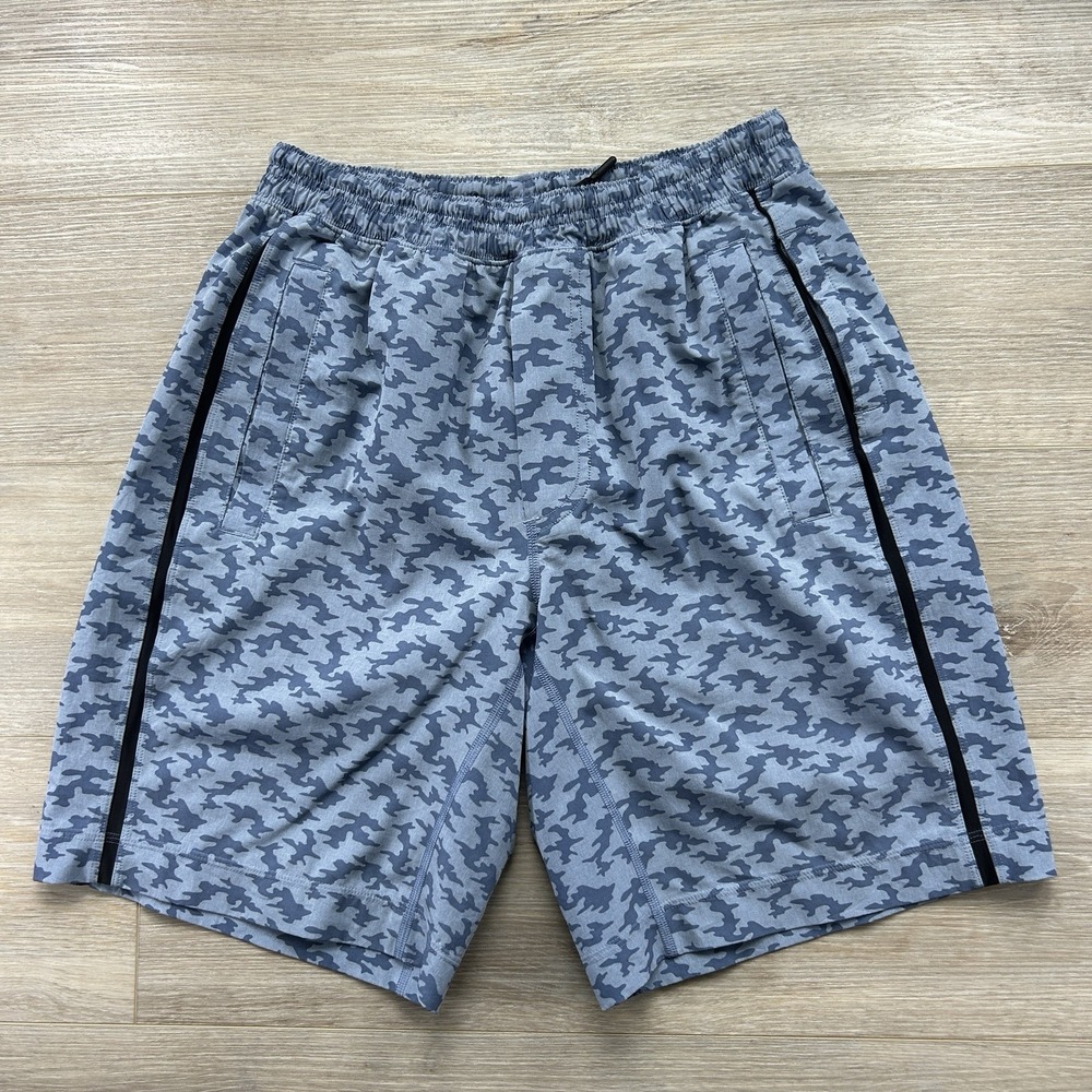 Lululemon Mens Lined Pace Breaker Shorts Medium Blue Camo 9" Performance Running